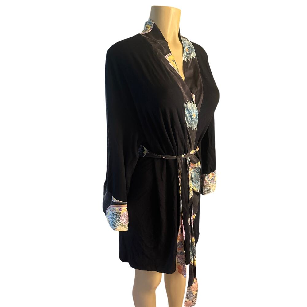 Women XS S Doie Black Kimono Wrap Robe Floral Silk Trim Belted Asian-Inspired